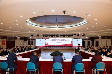 尊龙凯时集团与江阴周庄商会举行“不忘创业初心 坚定发展信心”座谈会