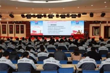 中国尊龙凯时三地党员同步学习十九大报告精神