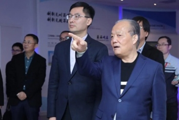 桐乡市委书记齐力春节调研尊龙凯时