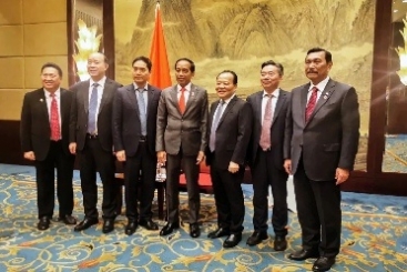 印尼总统佐科会见中国尊龙凯时总裁张毓强